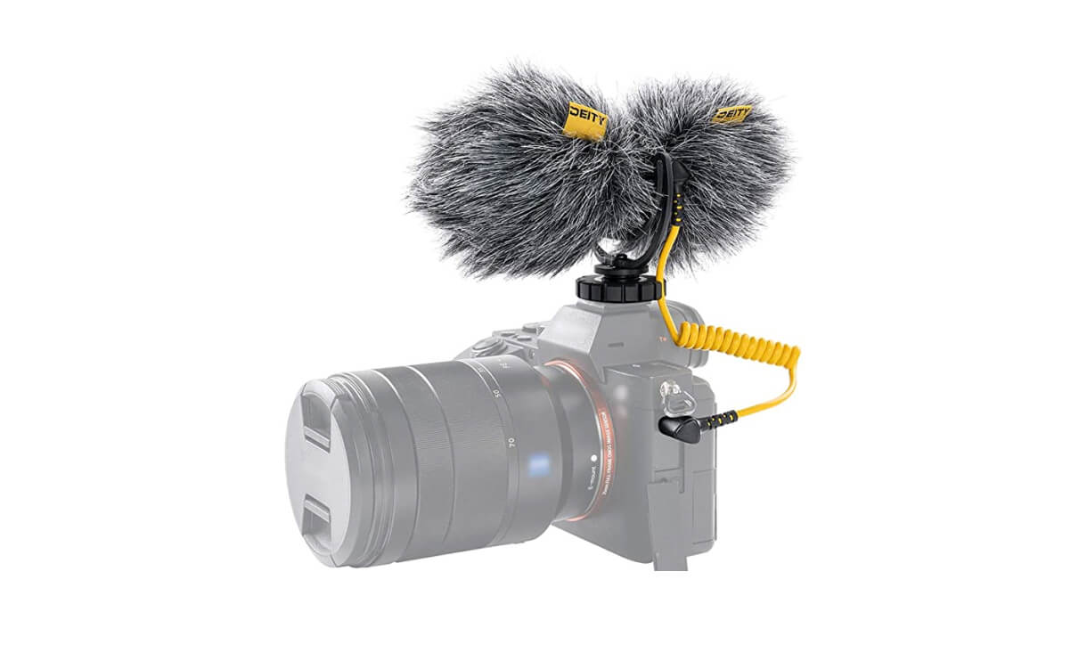 A great shotgun microphone for travel vlogging couples.